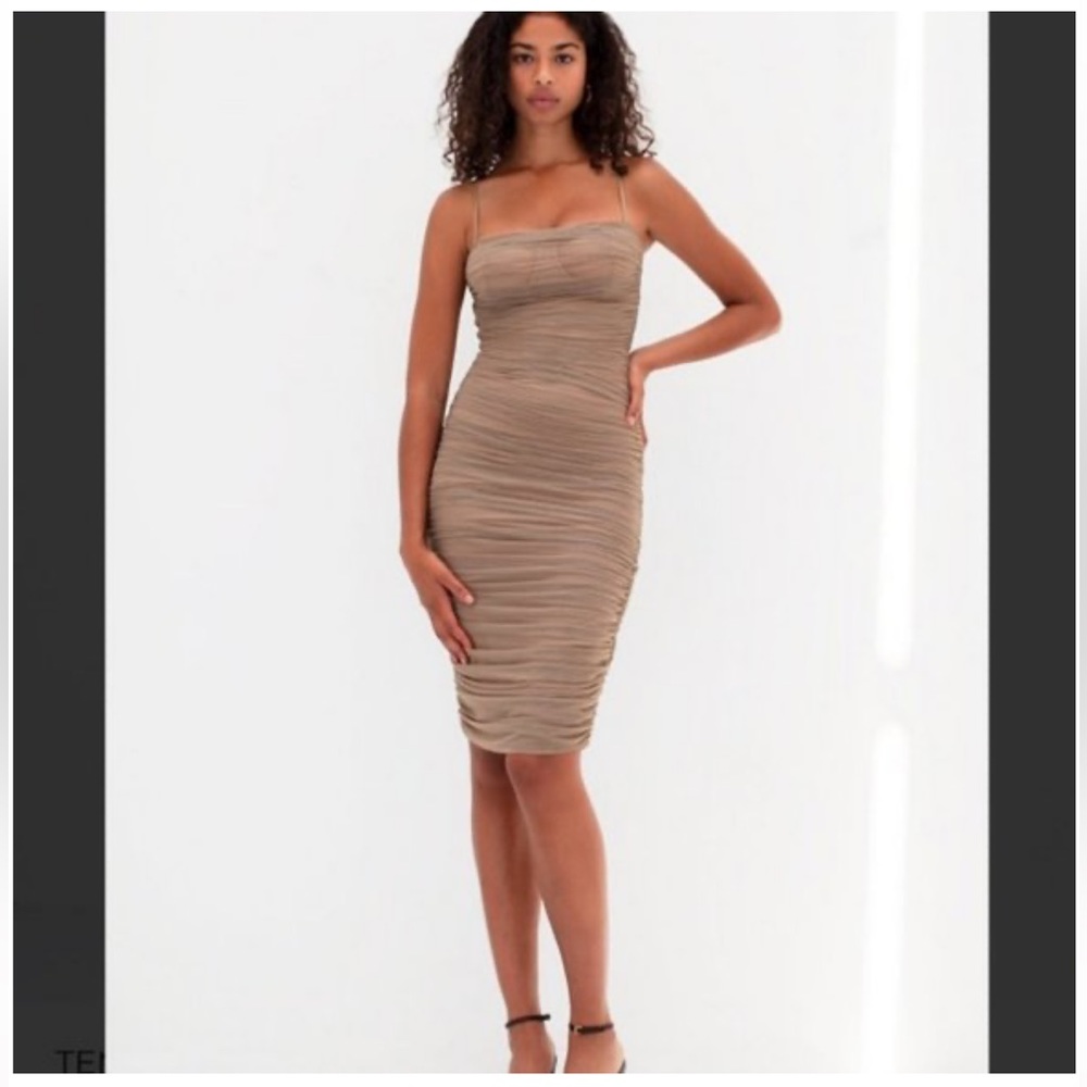 Aritzia Babaton Luxor Dress